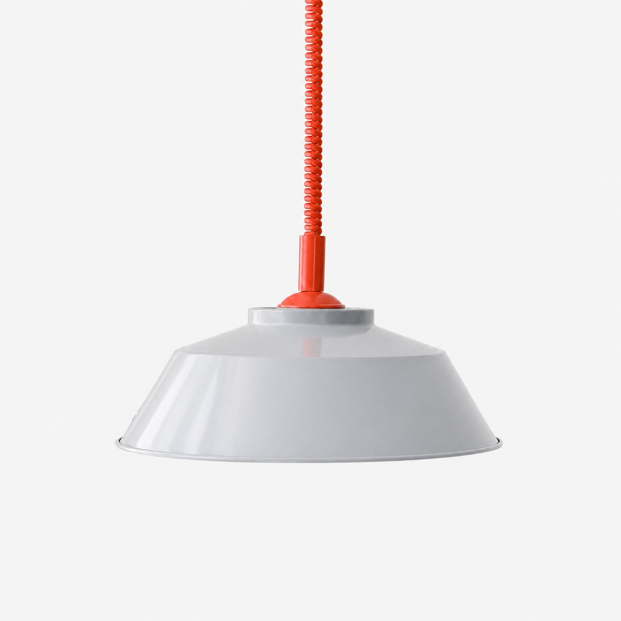 Memphis pendant with light gray shade and red cord