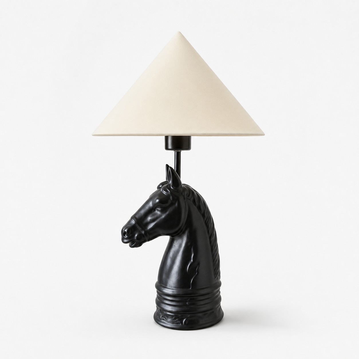 Black cone shade horse head table lamp
